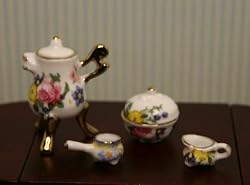 Dollhouse Miniature Samovar Tea Set in Porcelain