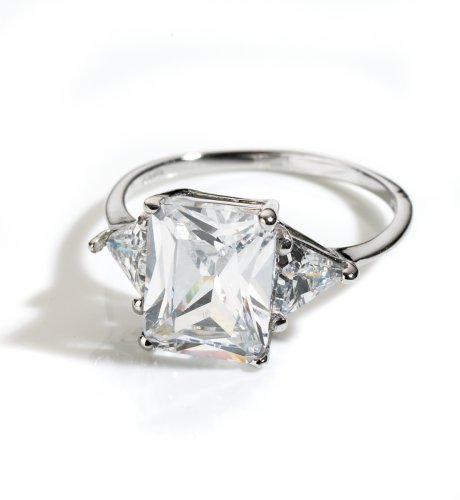 9ct White Gold 3 Stone Ring Size L