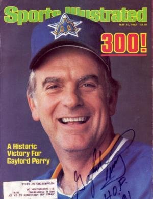 Signed Gaylord Perry Picture - Sports Illustrated Magazine Seattle Mariners) - Autographed MLB Photos