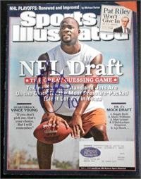 Vince Young autographed Sports Illustrated Magazine (Texas) with autographwarehouse hologram and cer