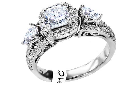 1.83 ct three stone diamond wedding ring. All 14Kt white gold ring size 7.5 set with one genuine princess cut diamond