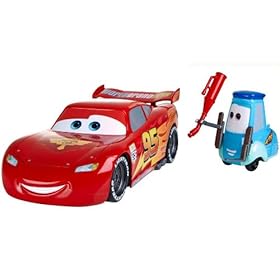  Cars 2 Gas Up & Go Guido and Lightning McQueen