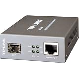 GigabitEthernetMediaConverter1000MRJ45to1000MSFPslotsupportingMiniGBICmodules,switchingpoweradapter,chassismountable
