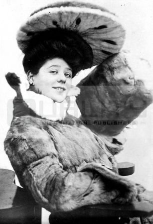 Classic Glamour Model Camille Clifford The Gibson Girl [24 x 36 Poster]