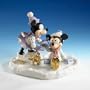 Mickey Falls for Love