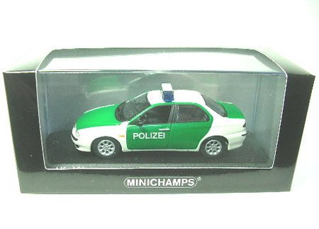 【MINICHAMPS/ミニチャンプス】1/12 トライアンフ TR6 「大脱走」 スティーブ・マックィーン