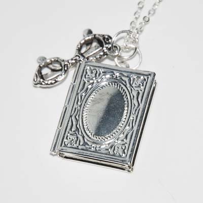 The Reader's Necklace