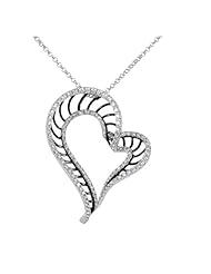 14K White Gold 0.63ct Heart with Trimmings on the Side Prong Diamond Necklace