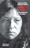 En marchant d'une maniere sacr�e: Femmes-m�decine des Indiens des Plaines, gu�risseuses, visionnaires et gardiennes de la Pipe