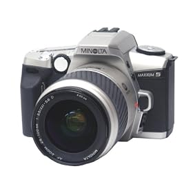 Minolta Maxxum 5 35mm SLR Kit with 28-100 Lens by Konica-Minolta