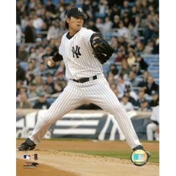 Chien-Ming Wang Yankees Pitching 8x10 Color Photo