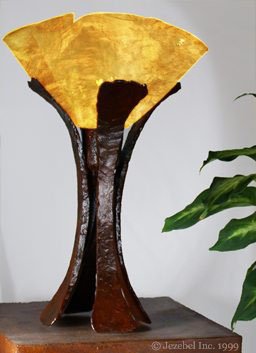 Egyptian Frond Accent Lamp (Zinnia), Honeysuckle