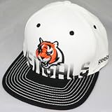 Cincinnati Bengals Reebok White 2010 Sideline Player Pro Shape Flat Brim Flex Hat - Large-XL