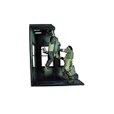 Mezco Toyz Cinema of Fear Screen Grabs Series 2 Diorama The Texas Chainsaw Massacre[Nightime Version]