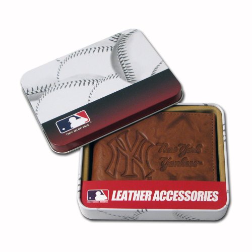 New York Yankees Embossed Passcase