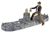 Indiana Jones 3.75 Deluxe Figure Indiana Jones With Temple Trap