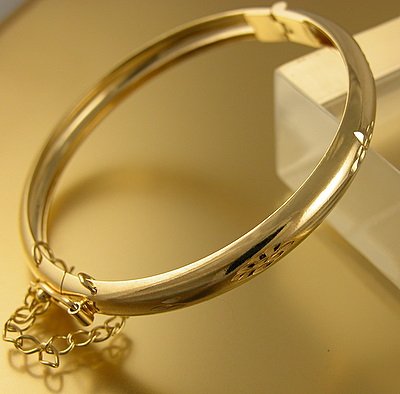 Click here to buy 18K Gold Filled Hinged Bangle Bracelet Girls Kids 2-5 Year.
