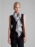 GUESS by Marciano Lucia Scarf