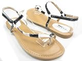 Black White Checkered Toe-ring Flat Sandals