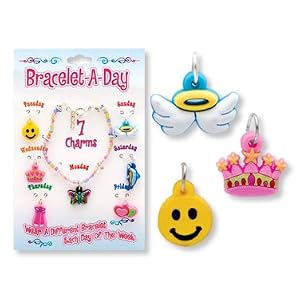 A Bracelet a DAY 7 Charm Bracelet Set