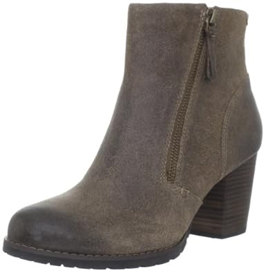clarks muckers fog ankle boot