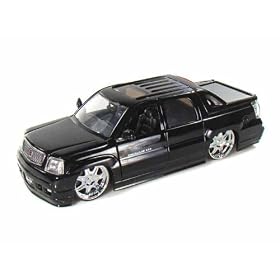 2002 Cadillac Escalade EXT 1/24 Black