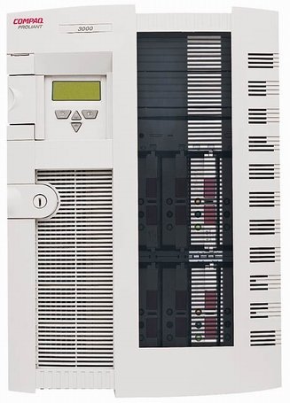 Compaq ProLiant 3000 - Server - tower - 2-way - 1 x PIII 550 MHz - RAM 256 MB - no HDD - CD - Monitor : none