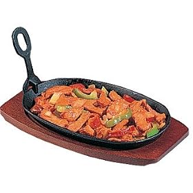 Cast Iron Sizzler Hot Serving Dish & Wooden Stand - 9.5x5.5" - Create that authentic feel, serve your dishes sizzling at the table!