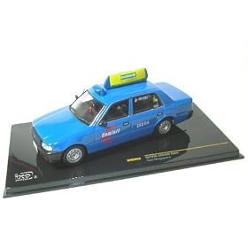 Ixo 1/43 Toyota Crown Singapore Taxi 2004 # MOC08