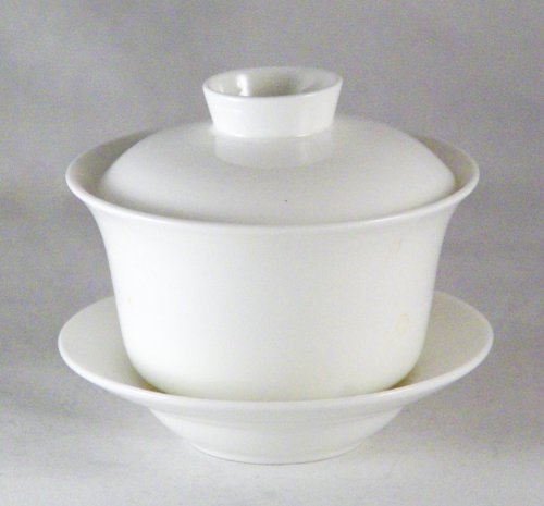 Bana gaiwan (chinese traditional tea cup comprised of cup, saucer…