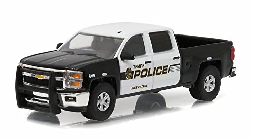 NEW 1:64 GREENLIGHT HOT PURSUIT SERIES 19 ASSORTMENT - WHITE BLACK 2015 CHEVROLET SILVERADO Diecast Model Car By Greenlight