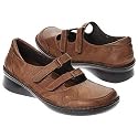 NAOT Women's Folk (Golden Mocha Leather 40.0 M)