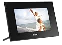Sony DPF-D82 Digitaler Bilderrahmen (8" Display, 1 GB interner Speicher, Steckplatz für MS, SD, CF, xD) schwarzinkl. Fernbedienung