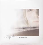 Revue Sally Shapiro  / He Keeps Me Alive