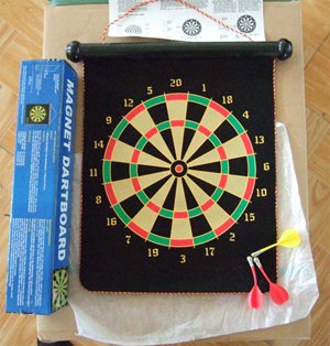 Brand New Large Magnetic Dartboard Dart Board Game w/6 Darts 
