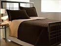 POTTERY BARN REVERSIBLE FINELY STITCHED ESPRESSO BROWN QUILT SET W/ SHAMS , FULL / QUEEN, CAMEL