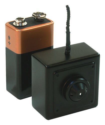 VideoComm 5.8GHz 8-Channel Selectable 420 Lines Res Color Pinhole CCD Camera & Receiver Kit
