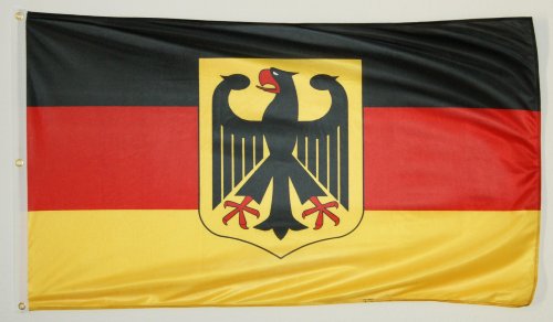 EDEL + QUALITÄT / Eigene Herstellung: Nationalflagge / Nationalfahne BUNDESREPUBLIK Deutschland mit Wappen / Adler Fahne Flagge – Stoffgewicht ca. 110 gr/m2 (!!) Orginal Markenqualiät – Hissvorrichtung: 3 extra starke Messing Ösen – 3-fach umlaufend genäht (!!) – Grösse: ca. 90×150 cm – HOCHREISSFEST – Hissvorrichtung: extras starke Messing Ösen – sehr schönes u. robustes Flaggentuch – ideal als Hissflagge Hissfahne für den Garten Schrebergarten oder zur Deko