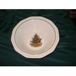 Pfaltzgraff Christmas Heritage Vegetable / Serving Bowl