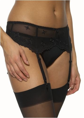 Pour Moi? Confidence garter belt