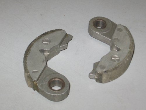 Clutch Shoes (no spring included) for 2 Stroke Gas Scooters