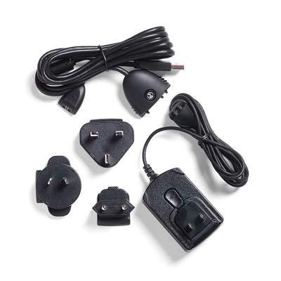Electronics: Zodiac Universal Travel Kit