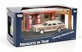 Motormax Diorama: Country General Store with 1979 Chrysler LeBaron Town & Country Wagon 1/64 Scale