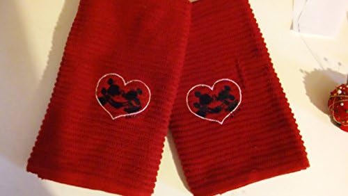 Set of 2 Mickey/ Minnie Mouse kitchen towels