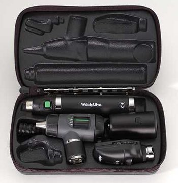 Welch Allyn 3.5v Diagnostic Set - Ophthalmoscope, Otoscope/Throat Illuminator, Lithium-Ion Handle