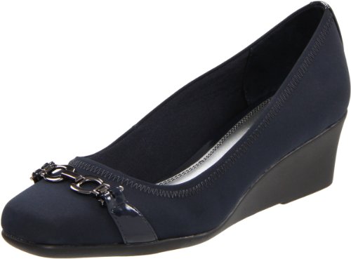 LifeStride Women's Galley Wedge Pump