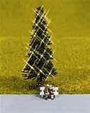 HO illuminated Xmas tree+courting couple