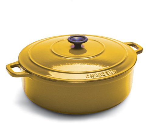 World Cuisine Oval Enamel Cast Iron Dutch Oven 4 1/4 Quart with Lid, Yellow World Cuisine Oval Enamel Cast Iron Dutch Oven 4 1/4 Quart with Lid, Yellow