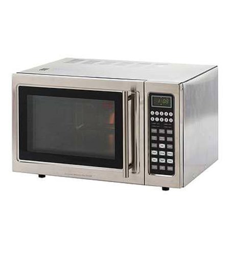 900 Watt Microwave with Convection Oven and Grill