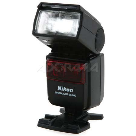 Nikon SB-600 Speedlight Flash for Nikon Digital SLR Cameras